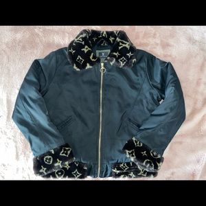 LIKE NEW LOUIS VUITTON COAT